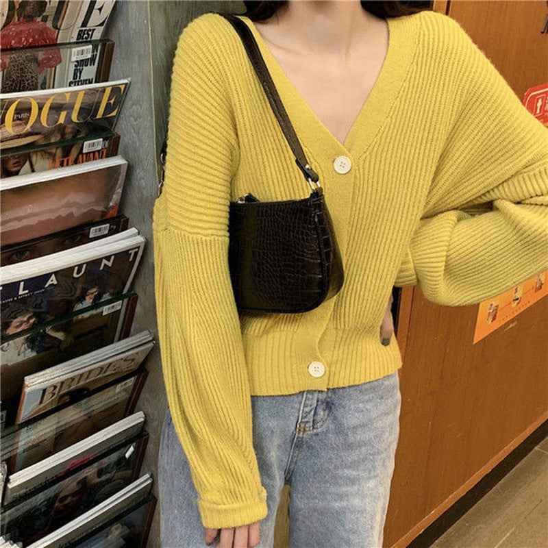 versatile baguette bag, underarm bag, hand bag and shoulder bag